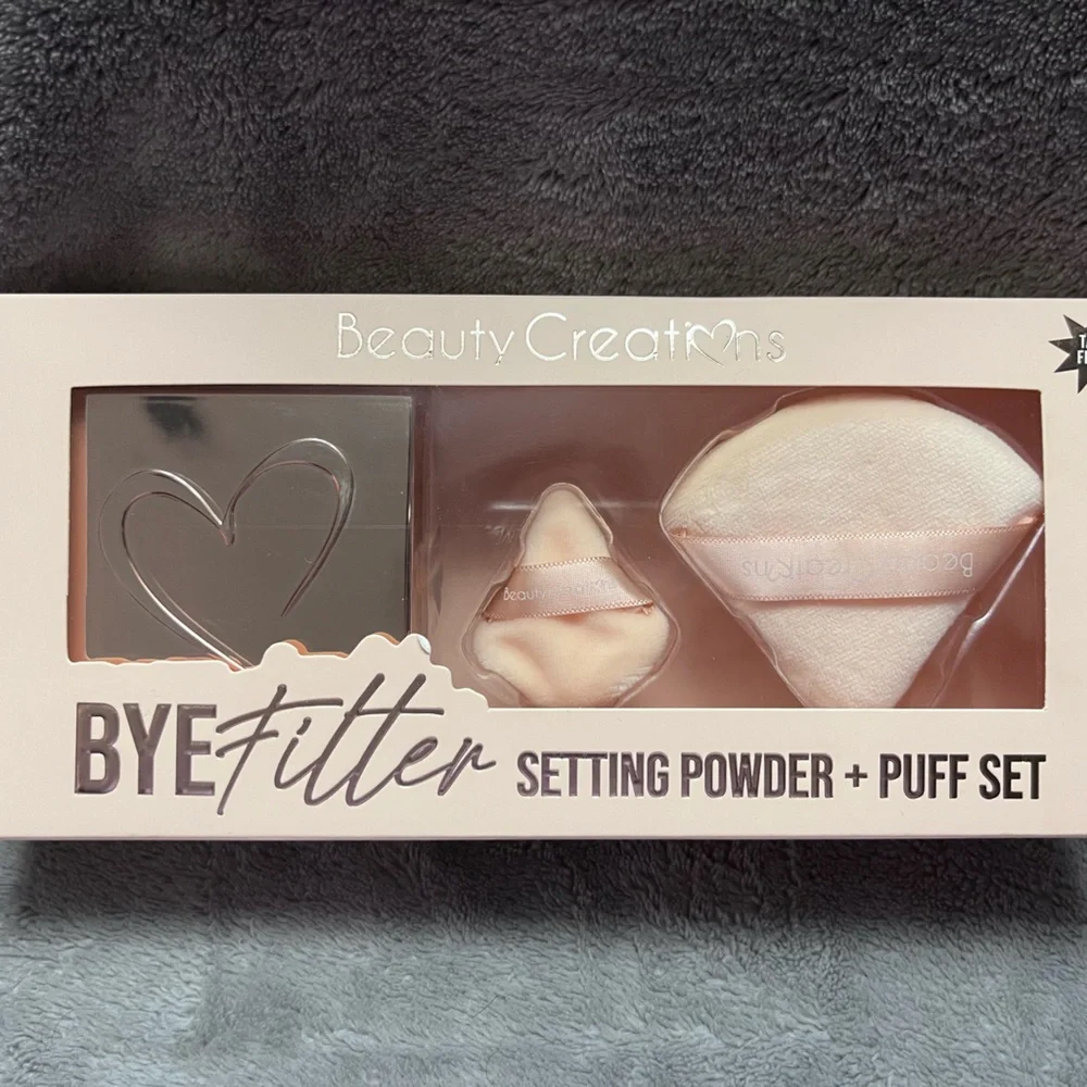 Beauty Creations Bye Filter Setting Powder + Puff Set in Cream and Silver